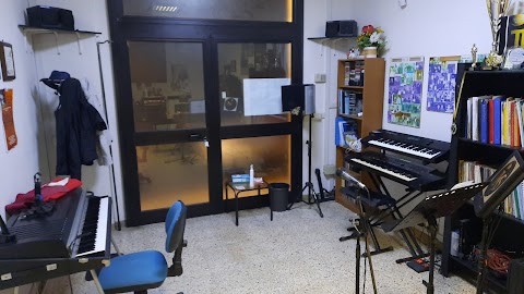 Intelligent Keyboard School - scuola di musica e canto