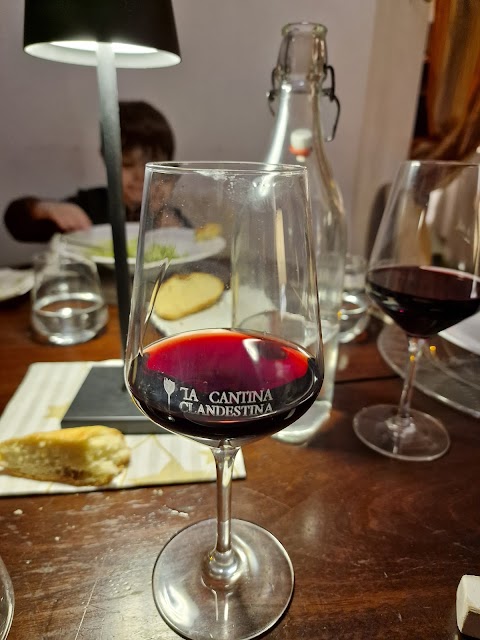 La Cantina Clandestina