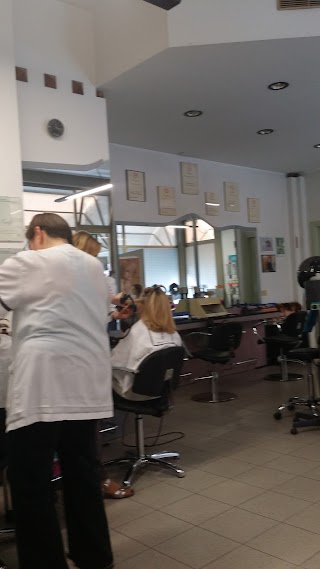 Hair shop di Fornaciari Patrizia - Salone L'Oréal Professionnel & Kérastase