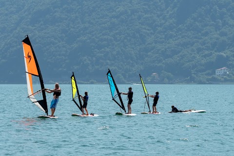 Sportaction - Lake Iseo Experience - Vela, Windsurf, Kitesurf, Triathlon, SUP sul Lago d'Iseo - Corsi canoa Lago d'Iseo