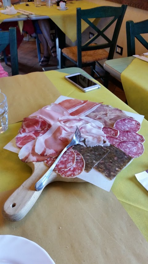 Salumeria Bar Osteria La Civichella Di Baldassarri Silvano E C. Snc