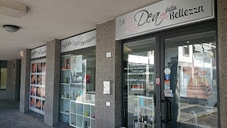 La Dea della Bellezza Estetica Nails accademia