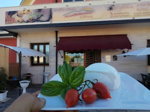 Accattatavillo : Mozzarella di Bufala-Prodotti tipici del sud