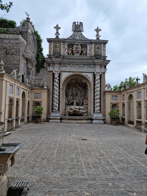 Viale delle Cento Fontane