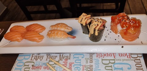 Tokyo Sushi