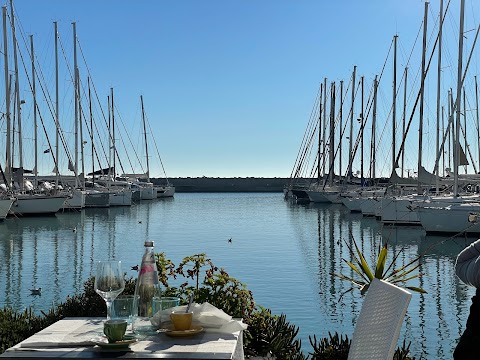 Ristorante al porto Il Confine