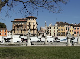 Farmacia Santa Giustina sas del dott. Livio Pinzerato