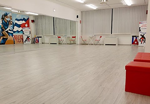 Sangre Latino Scuola Cubana di Ballo Salsa y Bachata