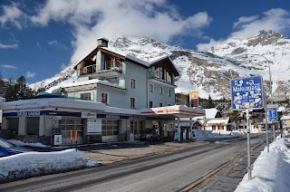 Maloja Garage