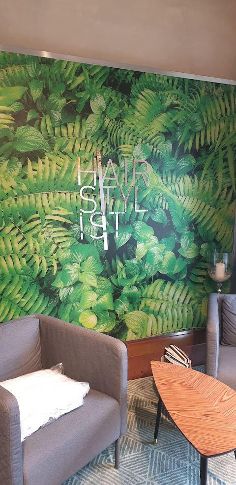 Hair Stylist Concept Store