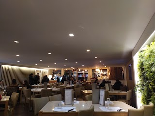 Pizzeria Ristorante Vesuvya