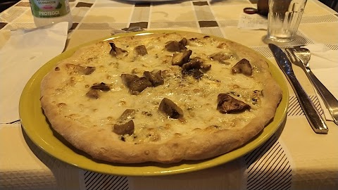 Serafino Pizzeria Birreria Di Cirillo Nicola