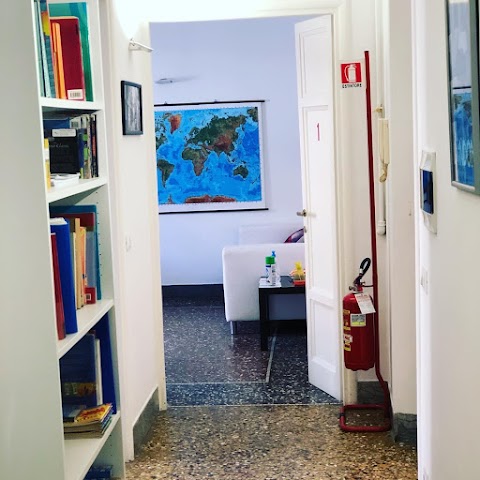 VITTORIA SCHOOL Scuola di lingue Europee ed Orientali