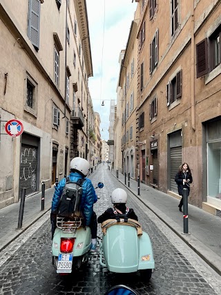 Vespa SideCar Tour