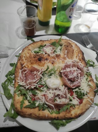 La Tana Della Pizza