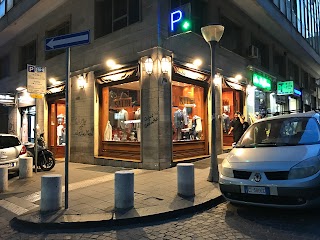 Harrison Boutique Napoli