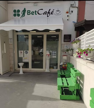 Bet Café