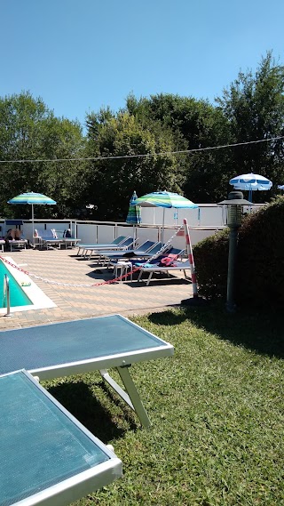 Fuorimano Club - Piscina Bar