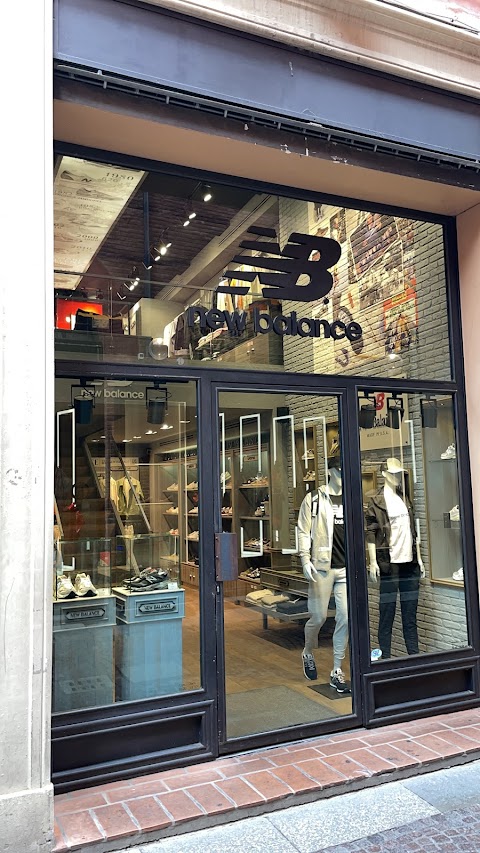 New Balance Store Bologna