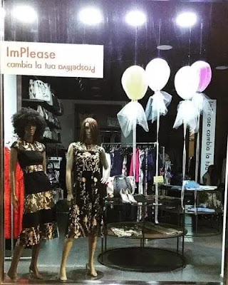 Abbigliamento e Accessori Donna "Implease". Abbigliamento Donna Avola. Accessori Donna.