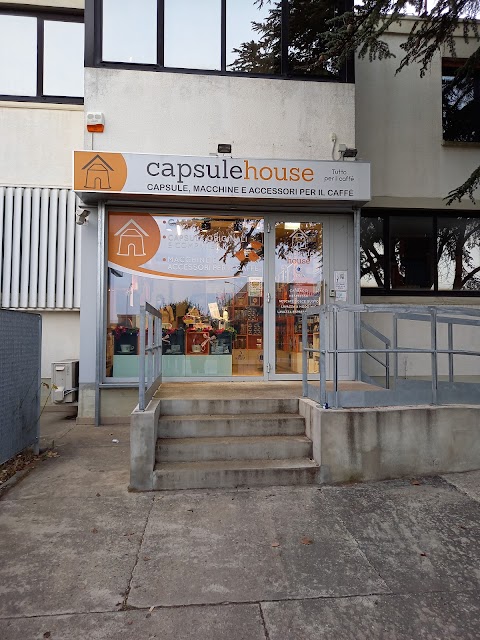 Capsule House