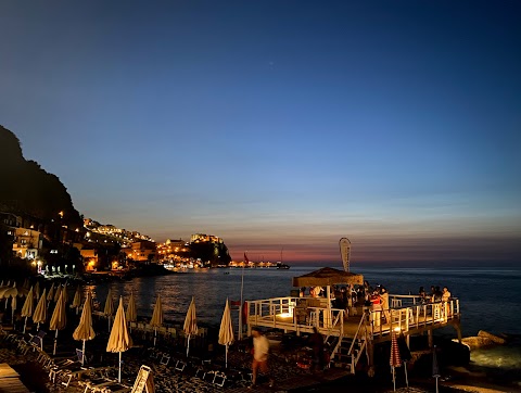 Cala delle Feluche Ristorante e Aperitivi sul Mare