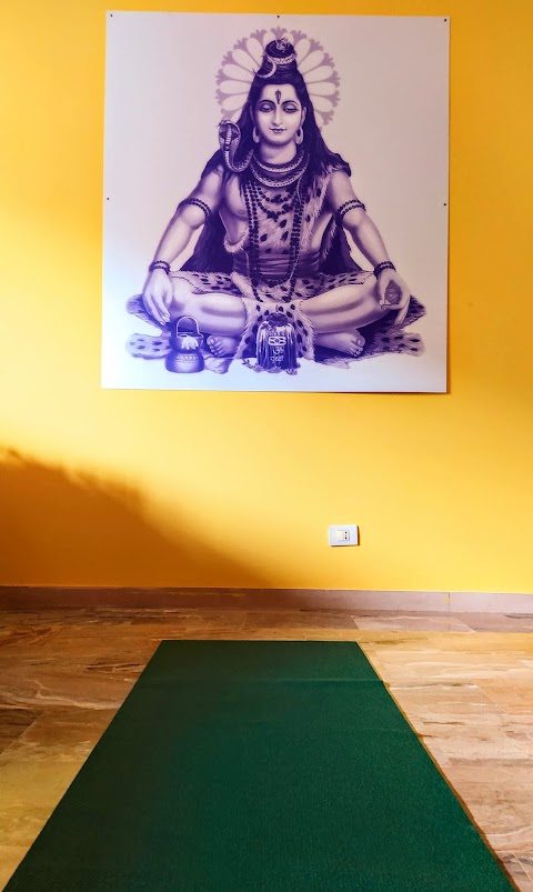 Corsi Yoga Satyasvara Bologna