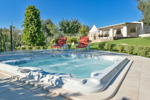 TRULLO DEI SOGNI con PISCINA & JACUZZI - Vacanze in Puglia - San Michele Salentino - Brindisi