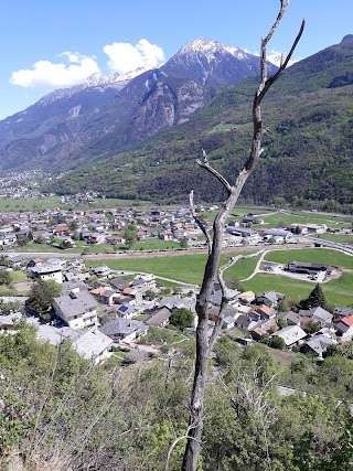 Escursione dal Castello di Quart sino a Nus