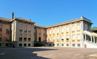 Scuola Elementare E. De Amicis