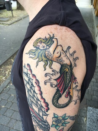 Il Marchio Nero Tattoo