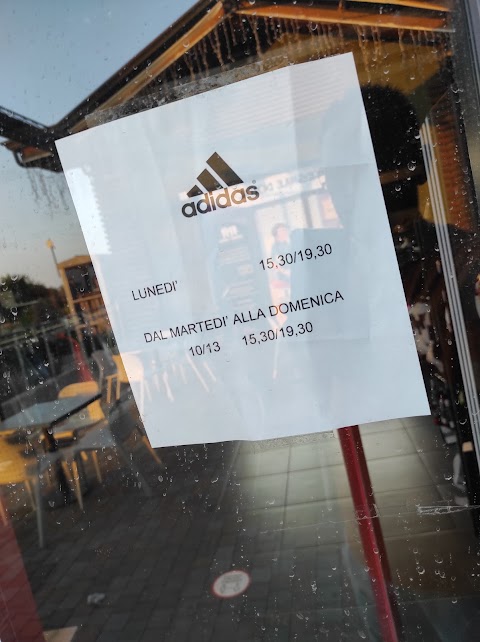 adidas Store Rome, Cristoforo Colombo Street