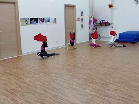 ASD SCUOLA DI GINNASTICA RITMICA LA TIGRE BIANCA