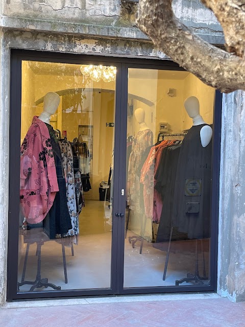 WENDYKEI FLAGSHIP STORE FIRENZE