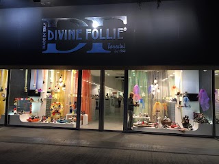 Divine Follie