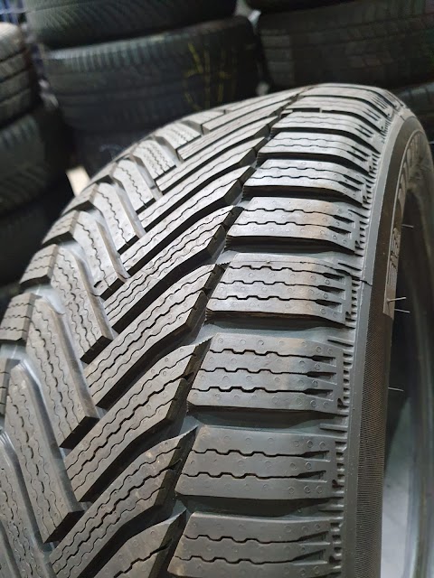 GOMME SERVICE MODENA