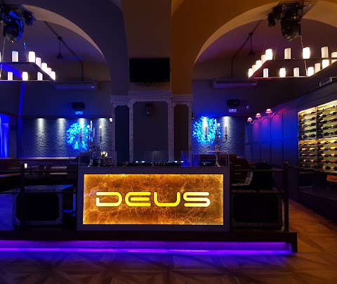 DEUS The Club