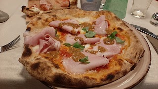 Pizzeria Carinostri