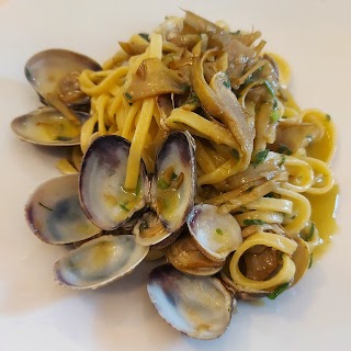 Ristorante di pesce - Pizzeria La Piazzetta a Santa Marinella