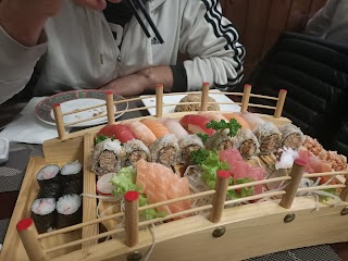 WU sushi/Bar Rosy