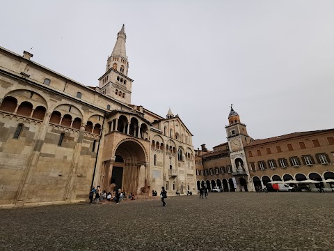 In Vino Veritas - Piazza Grande