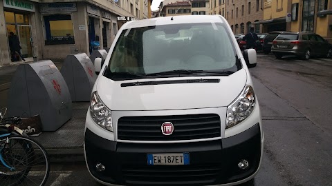 Noleggio Auto e Furgoni Maggiore AmicoBlu - Firenze Centro