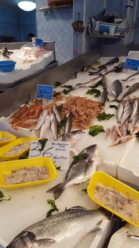 Pescheria Del Viale Di Ernesto Sorrentino