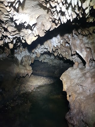 Grotta degli Ausi