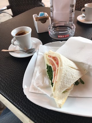 Caffè Mokaefti