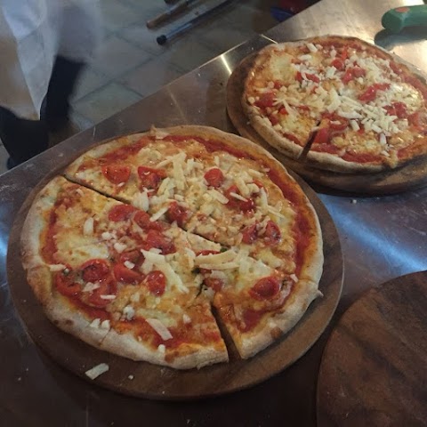 Mango's Siracusa - Grill Pizza Birra