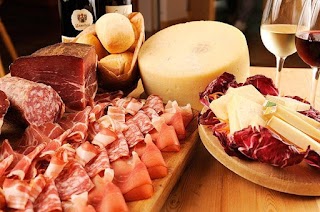 Gastronomia Enoteca Sapori e Tradizioni Luserna San Giovanni