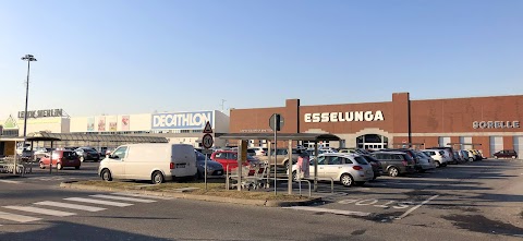 Complesso Commerciale di Corsico