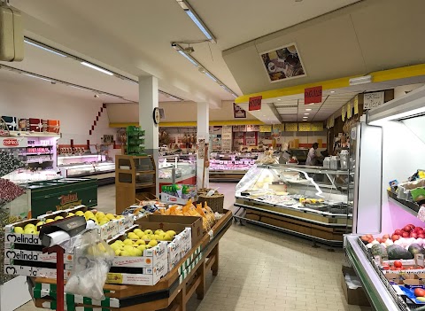 Central Market - La Salumeria Treccani