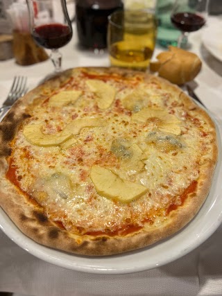 Ristorante Piccadilly - Pizza e Cucina di montagna a Madonna di Campiglio